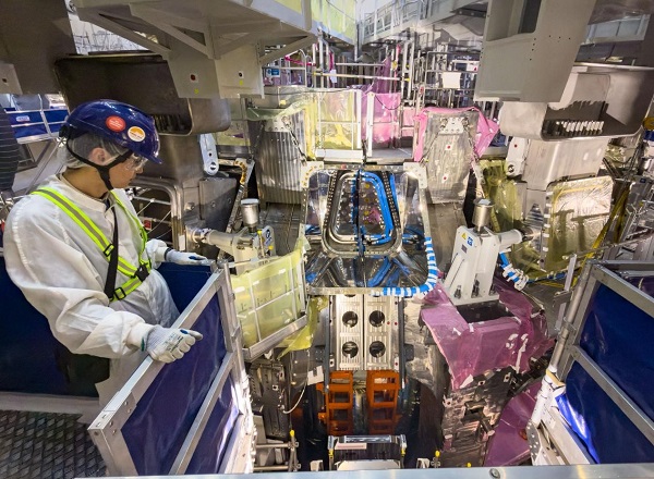 ITER环向场线圈连接稳步推进 筑牢“人造太阳”磁约束根基